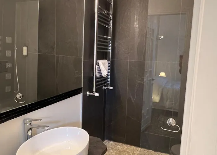 Luxury Anelli Center Of